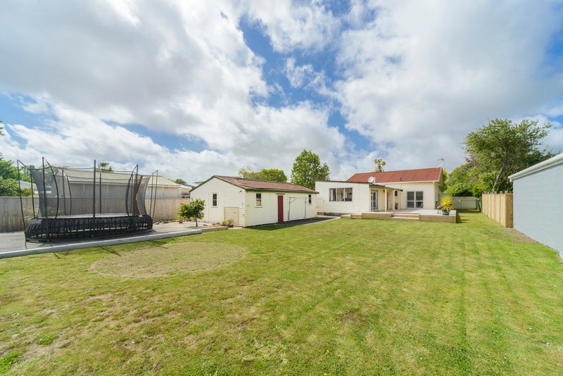 17 Keeling Street, West End, Palmerston North - Carousel 1
