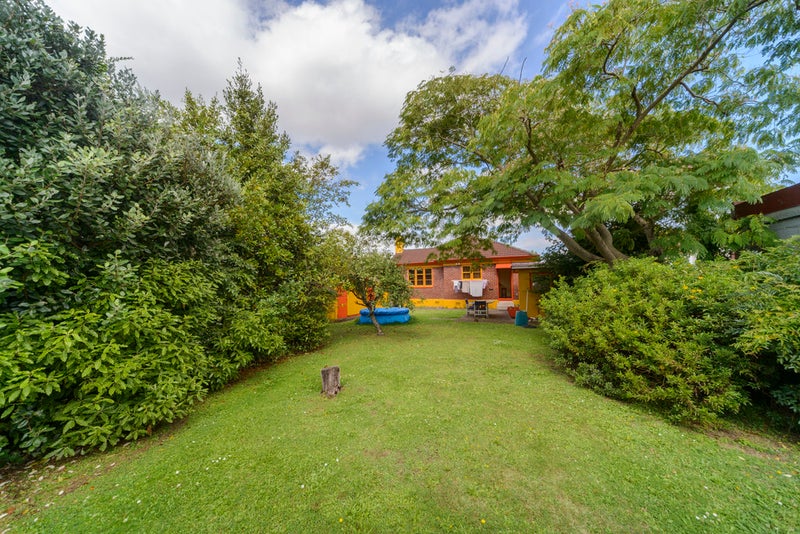 121 Savage Crescent, West End, Palmerston North - Carousel 2