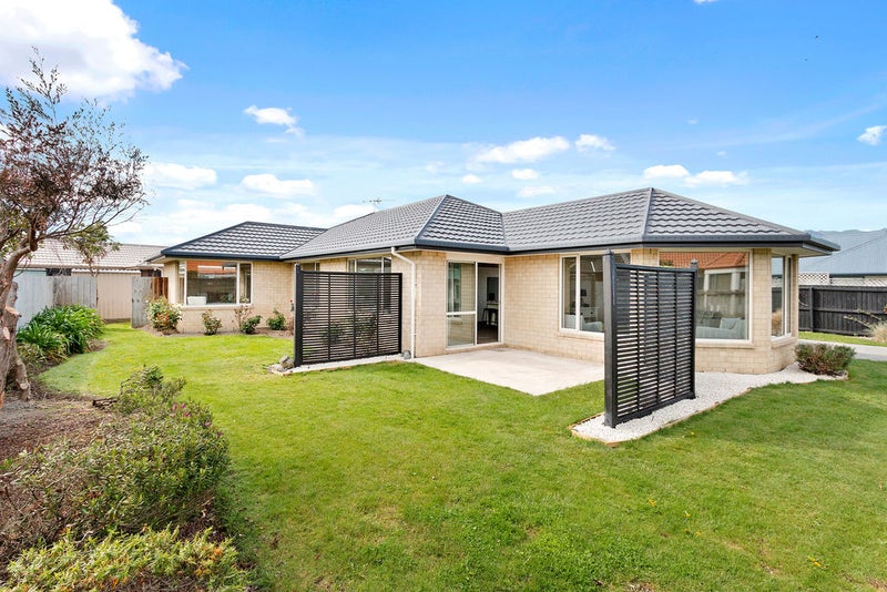 7 Fantail Lane, Woolston, Christchurch - Carousel 1
