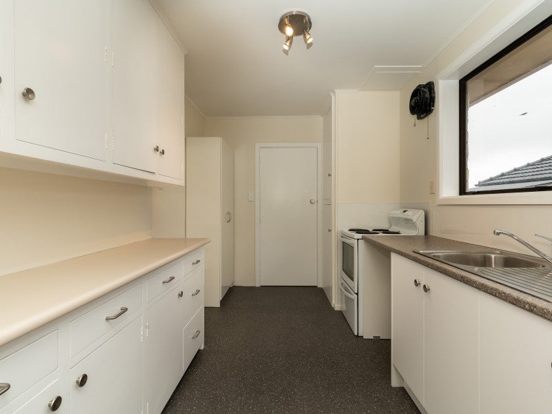 17 Boston Avenue, Hornby, Christchurch - Carousel 2