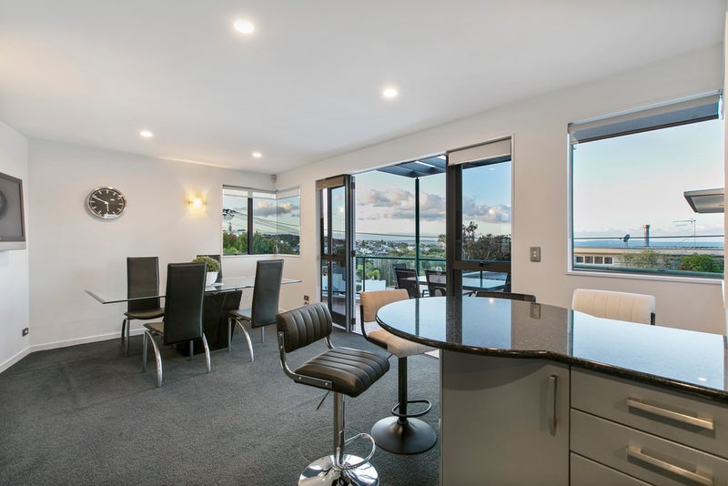 1/67 Castor Bay Road, Castor Bay, Auckland - Carousel 2
