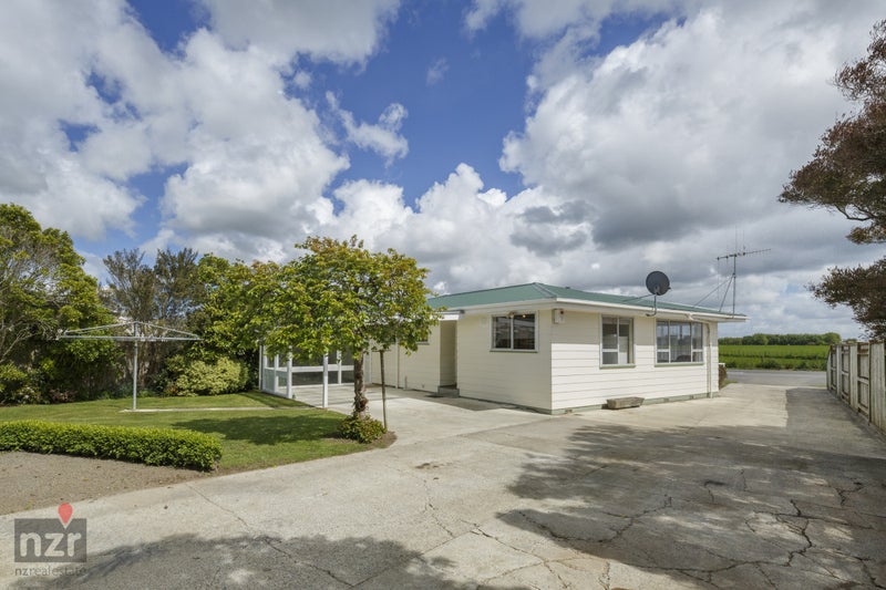 3 Flygers Line, Milson, Palmerston North - Carousel 14