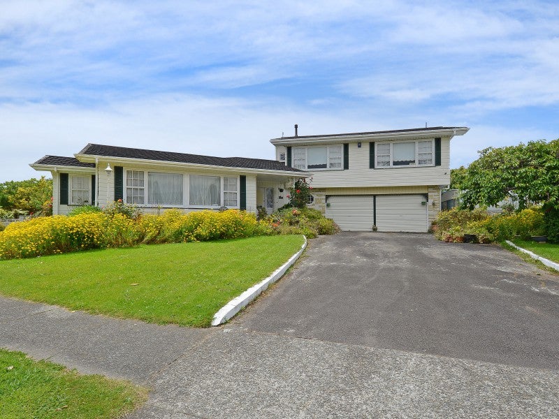 4 Orr Crescent, Hutt Central, Lower Hutt - Carousel 1