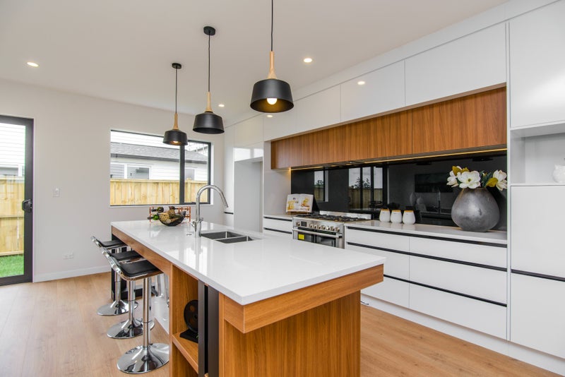10 Pinefield Road, Whenuapai, Auckland - Carousel 2