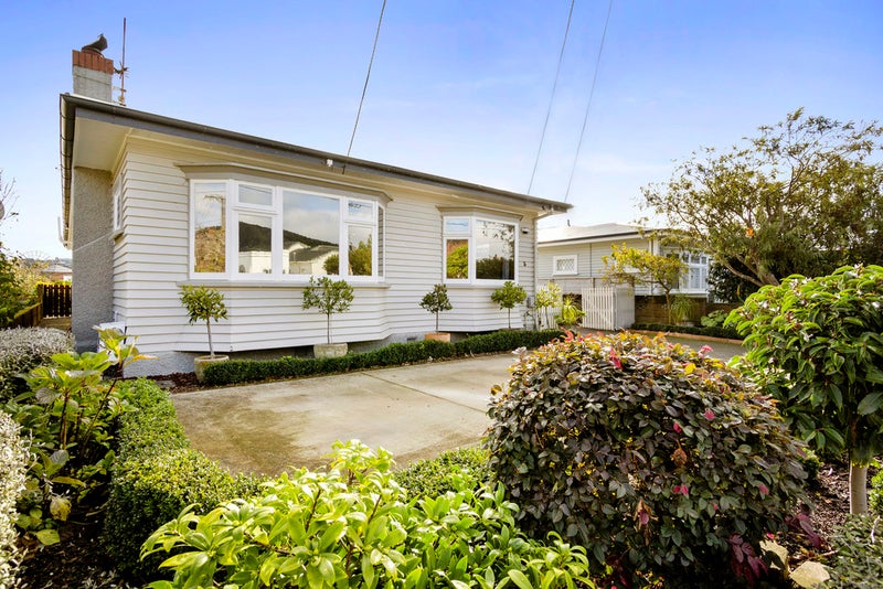 5 Junction Street, Fairfield, Lower Hutt - Carousel 1