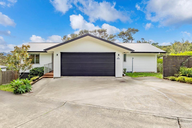 37 Bernard Magnus Lane, Greenhithe, Auckland - Carousel 1
