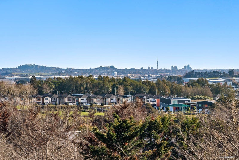2 Hauhake Road, Flat Bush, Auckland - Carousel 2