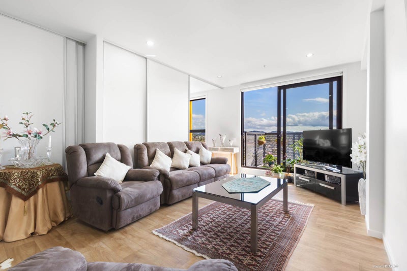 704/20 McCrae Way, New Lynn, Auckland - Carousel 2