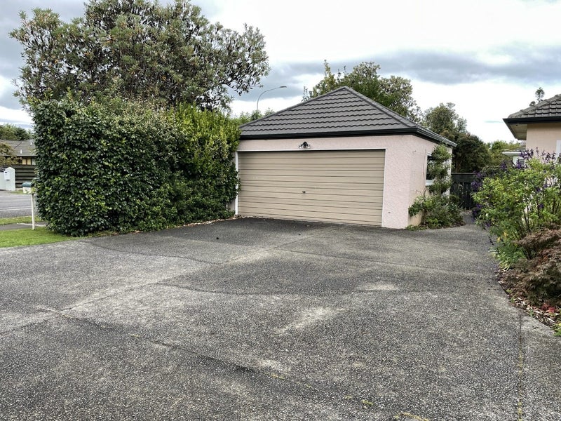 11 College Street, Awapuni, Palmerston North - Carousel 15