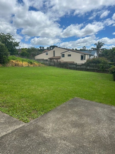2/70 Gladstone Road, Northcote, Auckland - Carousel 20