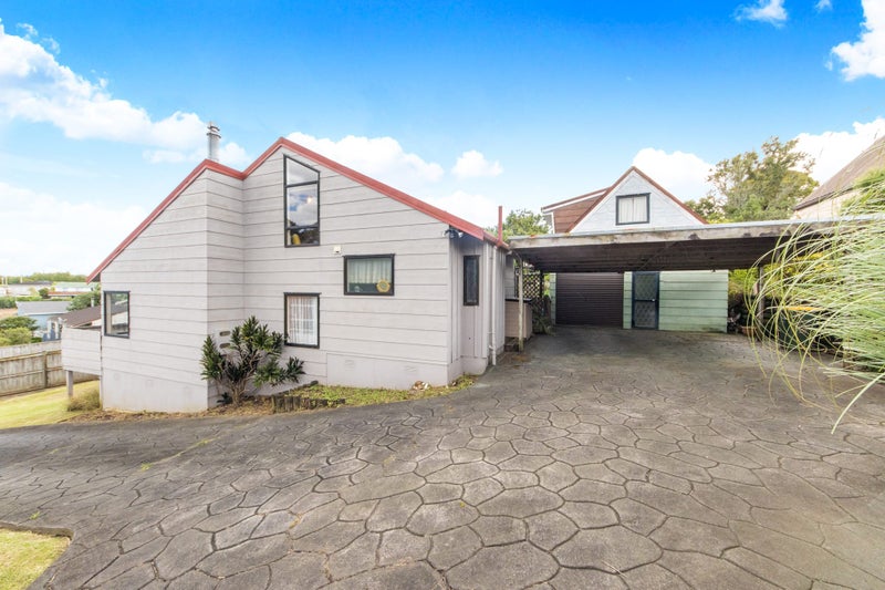 16 Woodhouse Place, West Harbour, Auckland - Carousel 1