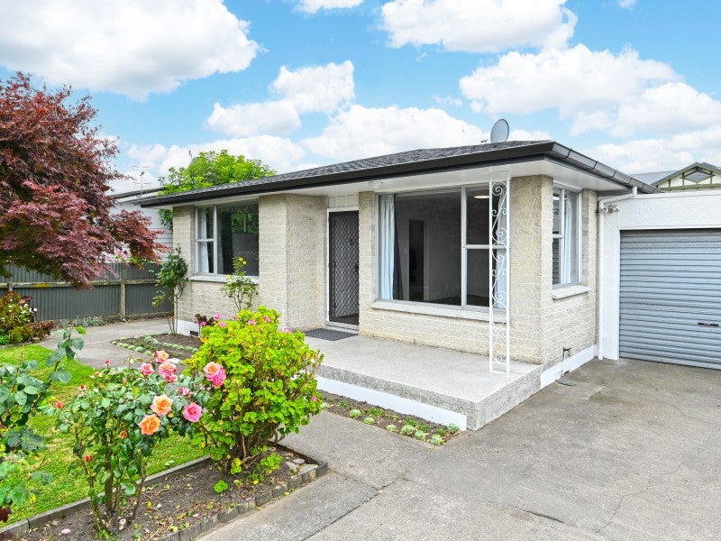 100 Nottingley Road, Frimley, Hastings - Carousel 1