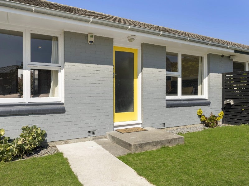 2/94 Nayland Street, Sumner, Christchurch - Carousel 1