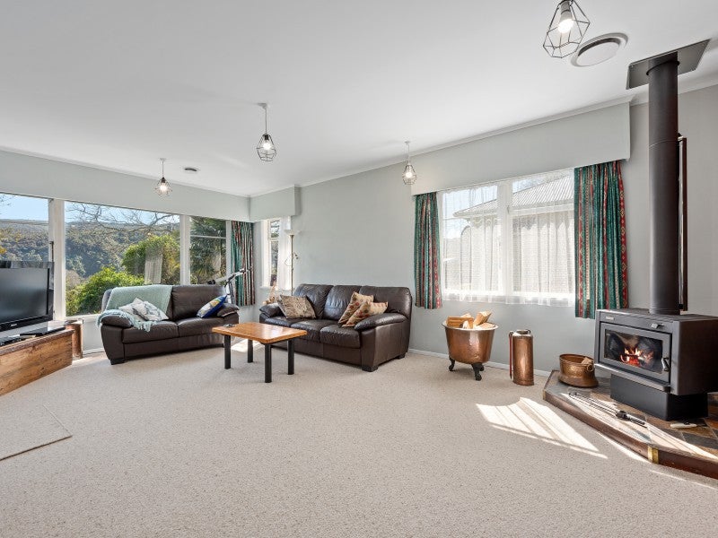 710 Main Road North, Te Marua, Upper Hutt - Carousel 2