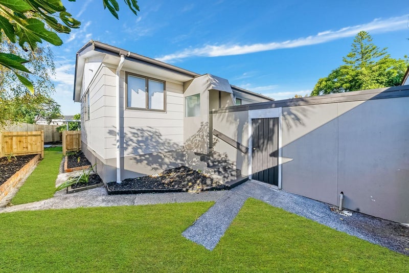 2/7 Mon Desir Place, Manurewa, Auckland - Carousel 11