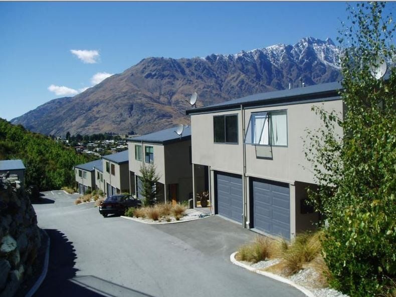 20/64 MARINA DR, FRANKTON RD, QUEENSTOWN - Carousel 1