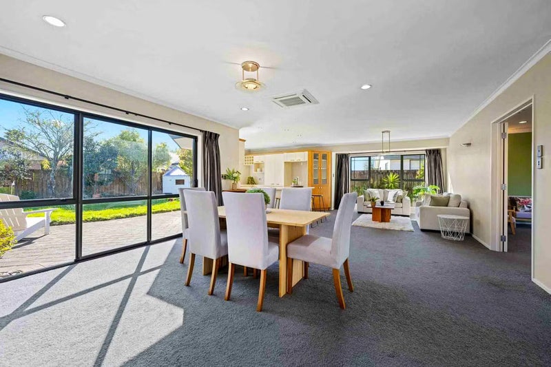 6 Magellan Rise, Flagstaff, Hamilton - Carousel 2