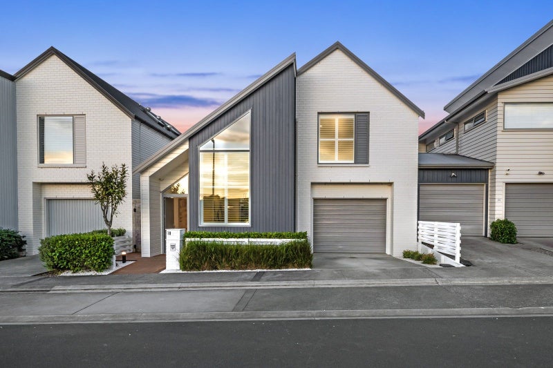 18 Liquidambar Drive, Hobsonville, Auckland - Carousel 2