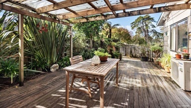 2/18 Glengarry Road, Glen Eden, Auckland - Carousel 1