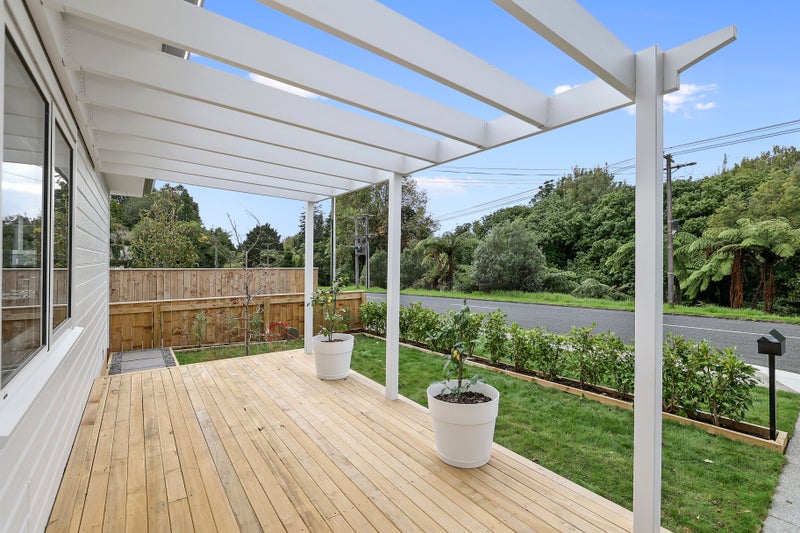 122 Huatoki ST, Frankleigh Park, New Plymouth - Carousel 2