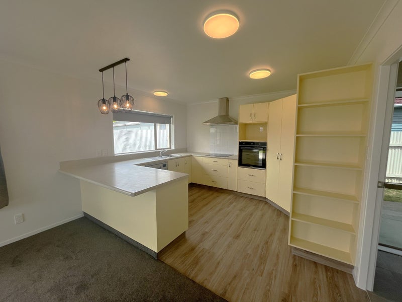 11 Upham Terrace, Roslyn, Palmerston North - Carousel 2