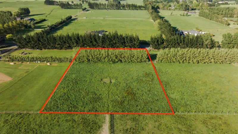 288 Setters Line, BUNNYTHORPE, PALMERSTON NORTH - Carousel 1