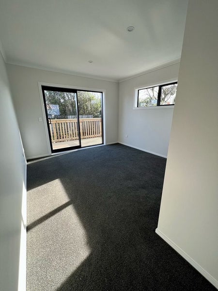 11 Awatea Avenue, Paraparaumu - Carousel 2