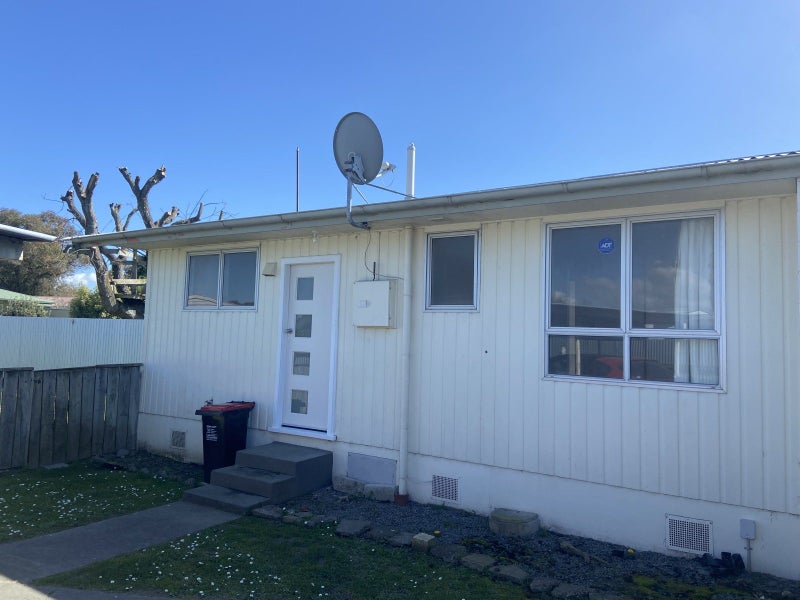 9A Birkenhead Crescent, Flaxmere, Hastings - Carousel 2