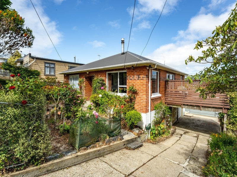 40 Alexander Street, Abbotsford, Dunedin - Carousel 1