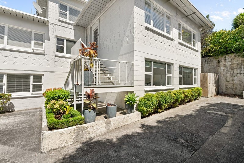 2/18 Hackett Street, Ponsonby, Auckland - Carousel 12