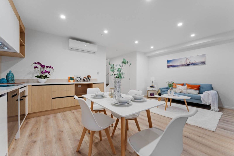 3/4 Dunkirk Road, Panmure, Auckland - Carousel 1