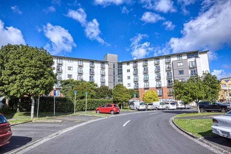 4F/10 Crown Lynn Place, New Lynn, Auckland - Carousel 16