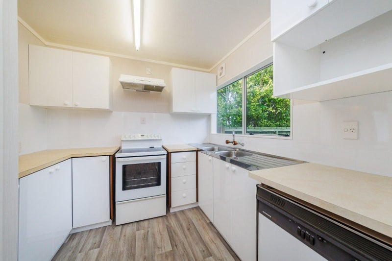 32 Wyndham Street, Ashhurst, Ashhurst - Carousel 2