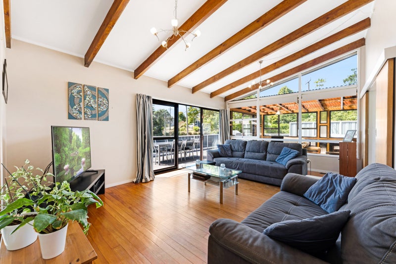 33 Tomo Street, New Lynn, Auckland - Carousel 1