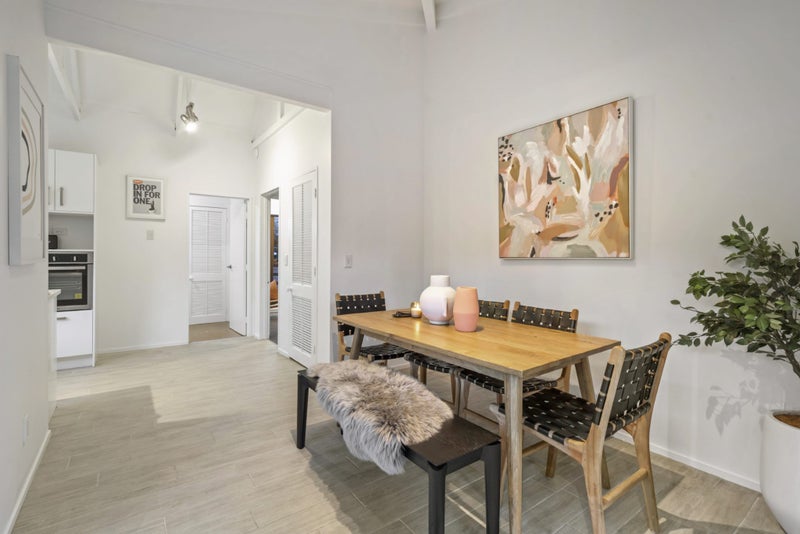 2/1 Totara Grove, Hillcrest, Auckland - Carousel 2