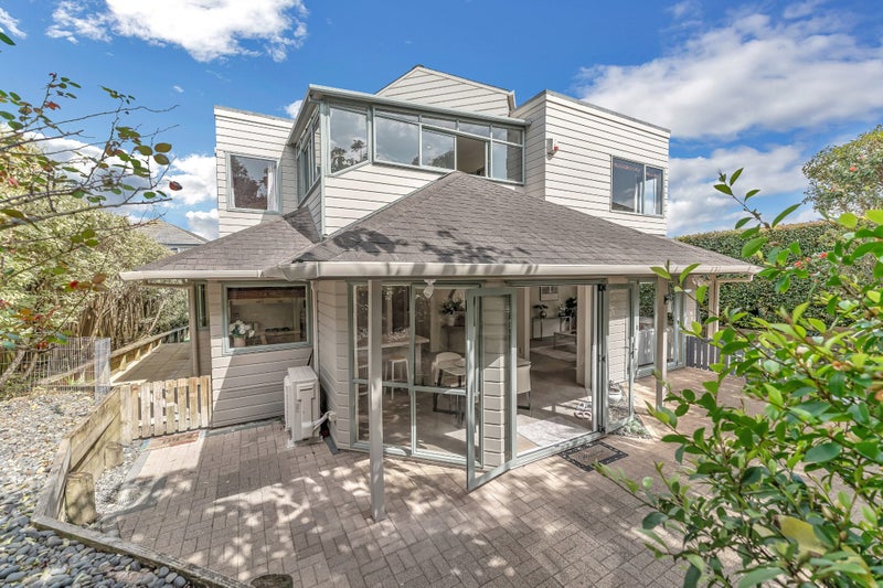 2/281 Kohimarama Road, Kohimarama, Auckland - Carousel 1