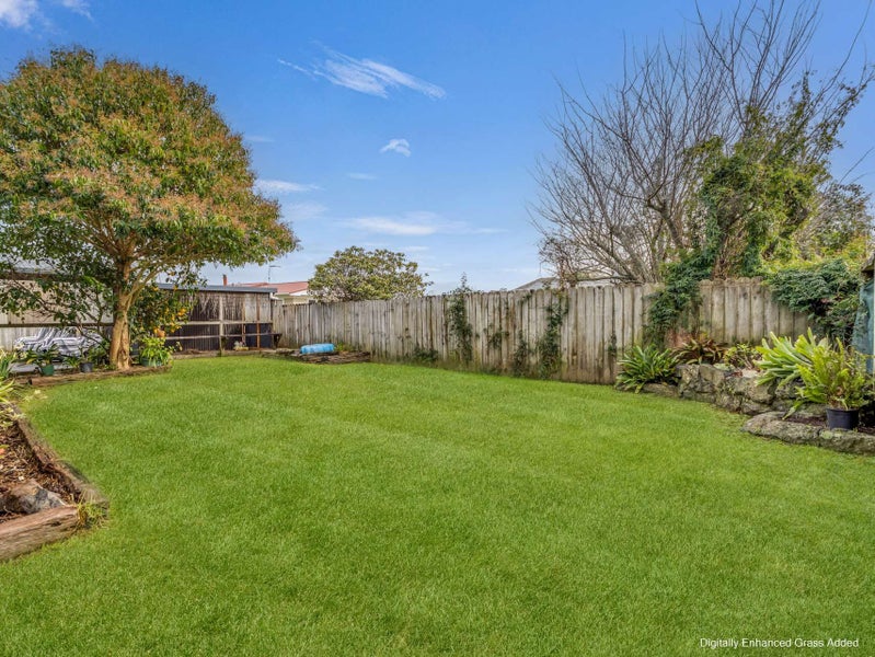 2 Warriston Avenue, Waiuku, Waiuku - Carousel 1