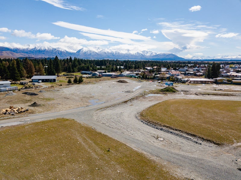 0 North West Arch, Twizel - Carousel 12