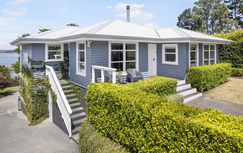 34 Aldersgate Road, Hillsborough, Auckland - Carousel 1