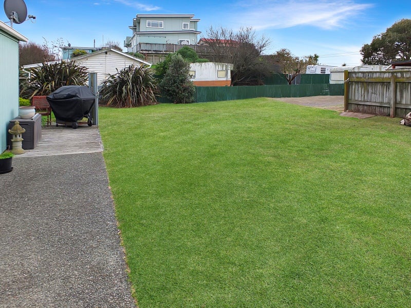 18A Roore Street, Foxton Beach, Foxton - Carousel 2