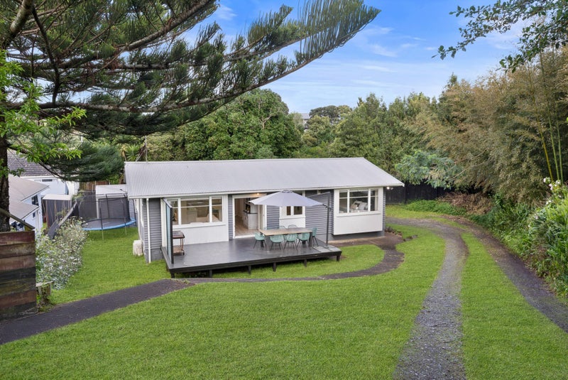 3 McLennan Road, Mount Wellington, Auckland - Carousel 1