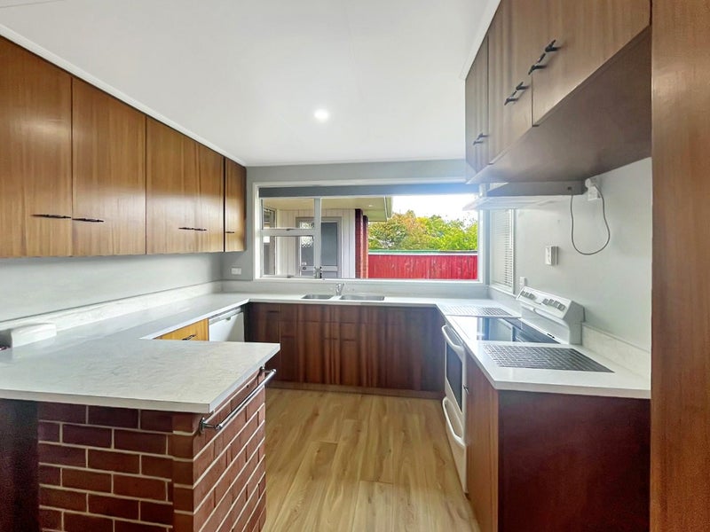 15 College Street, Awapuni, Palmerston North - Carousel 2