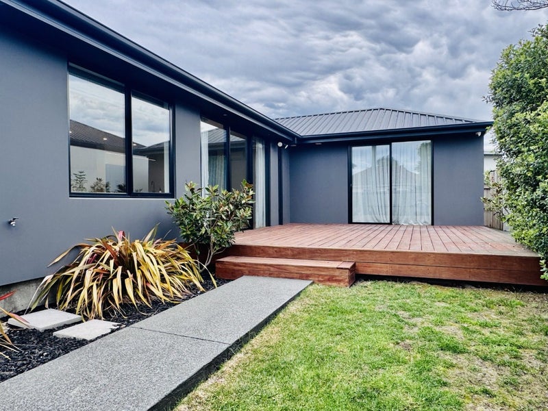 97 McFaddens Road, St Albans, Christchurch - Carousel 2