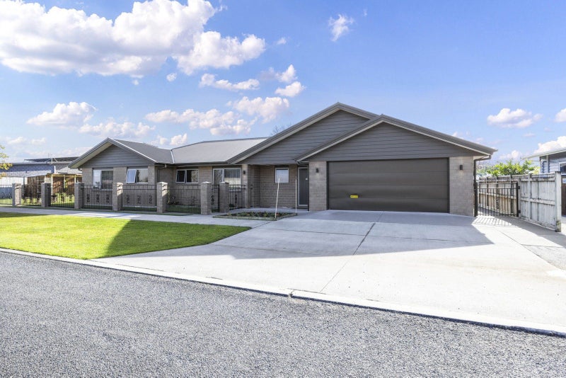 508A Richmond Road, Lepperton, New Plymouth - Carousel 1