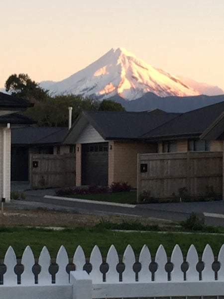 2 Magnolia Drive, Westown, New Plymouth - Carousel 22