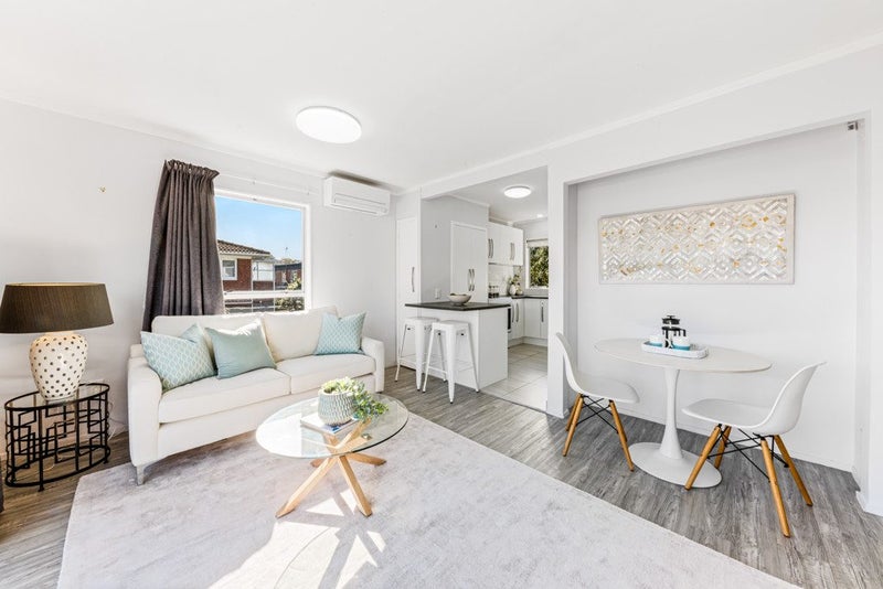 10/41 Anzac Road, Browns Bay, Auckland - Carousel 2