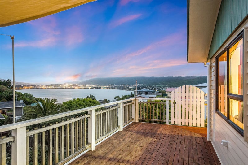 6 Inlet View, Titahi Bay, Porirua - Carousel 2
