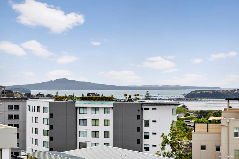 715/26 Remuera Road, Newmarket, Auckland - Carousel 2