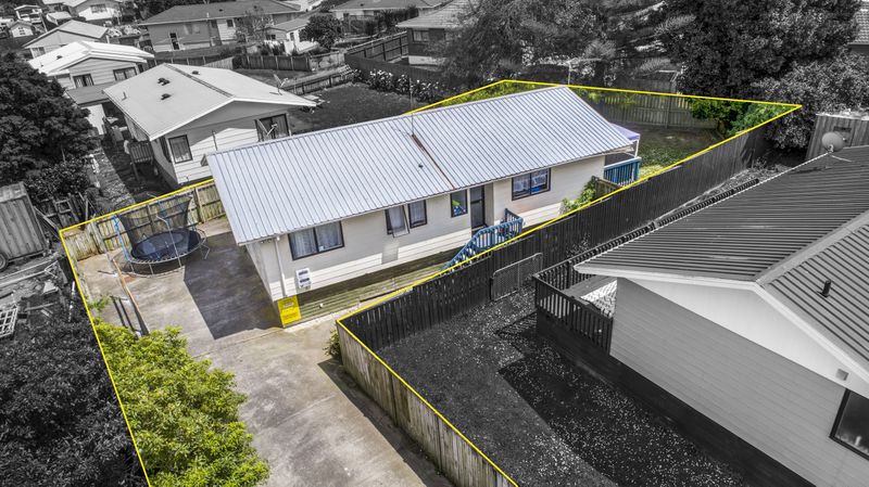 2/63 Palmers Road, Clendon Park, Auckland - Carousel 1