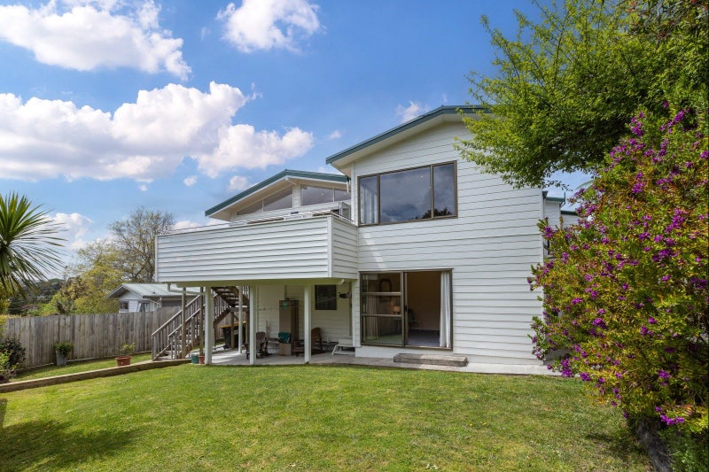 1/92 Deep Creek Road, Torbay, Auckland - Carousel 1